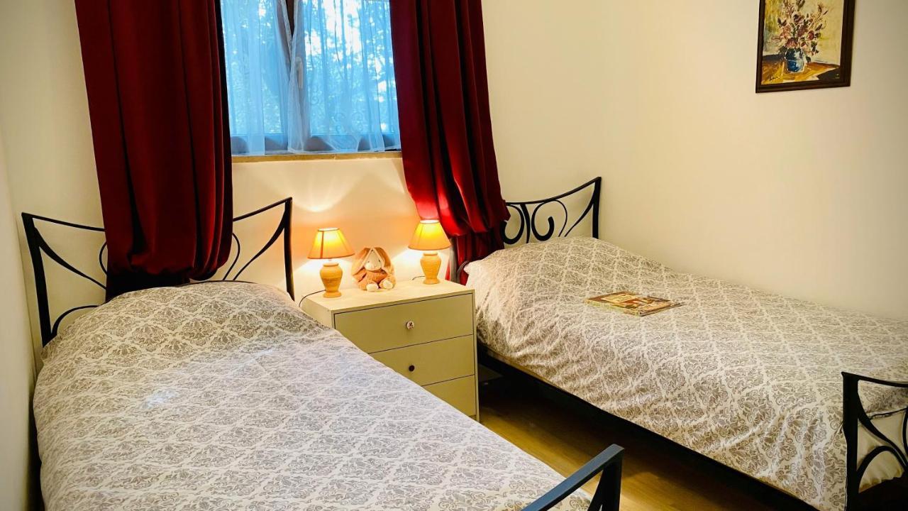 Bilini Garden Apartment Pula Eksteriør billede